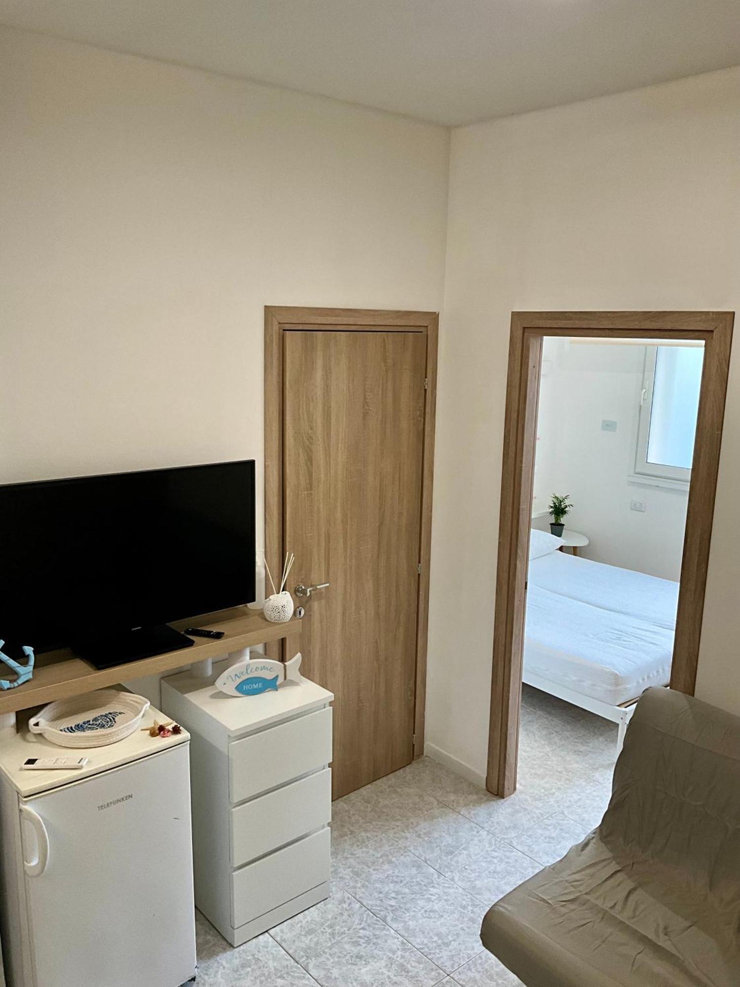 100 Mt Dal Mare - On The Beach - Wifi - Clima Relax For Family Порто-Сан-Джорджо Экстерьер фото